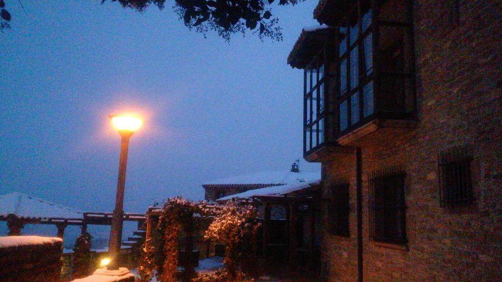 Hospederia Villa De Pintano Ngoại thất bức ảnh